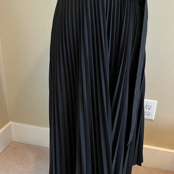 Lafayette 148 New York Black Cotton Sleeveless Dress with Pleated Skirt Size 8 - Picture 6 of 9